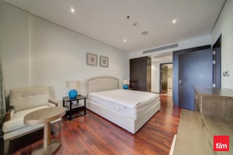 Apartmen di Palm Jumeirah, Dubai, UAE 1 bilik tidur, 107.6 meter persegi № 691375 - foto 5