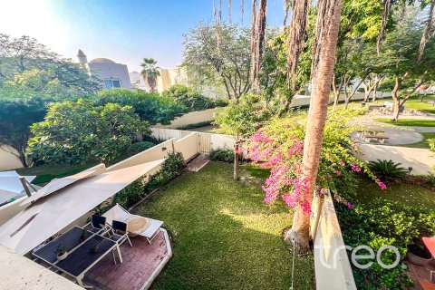 Villa til salgs i The Springs, Dubai, Emiratene 2 soverom, 153.01 kvm Nr. 733254 - Foto 2