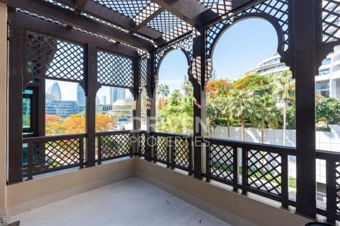 Apartment til salg i Downtown Dubai (Downtown Burj Dubai), Dubai, UAE 2 soveværelser, 139.26 kvm № 744211 - foto 8