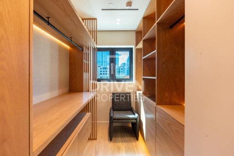 Apartment til salg i Downtown Dubai (Downtown Burj Dubai), Dubai, UAE 2 soveværelser, 139.26 kvm № 744211 - foto 17