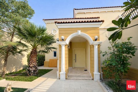 Villa asukohaga Jumeirah Park, Dubai, AÜE: 4 magamistoaga, 642 m² Nr 701486