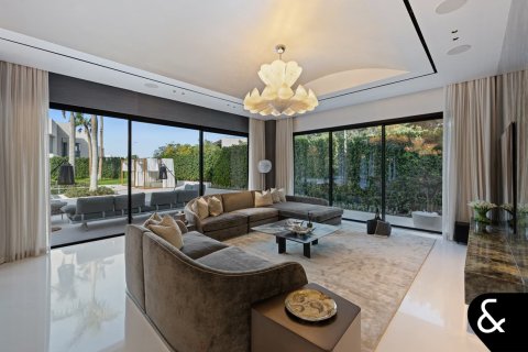 فيلا للبيع في البراري، دبي، الإمارات العربية المتحدة 5 غرفة نوم ، 862 متر مربع ، رقم 667662 - صورة 4