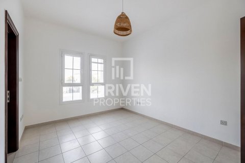 Radhus uthyres i Arabian Ranches, Dubai, UAE 2 sovrum, 207 kvm Nr. 603534 - fotografi 7