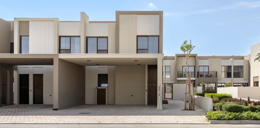 Townhouse sa Dubai, UAE 4 silid-tulugan, 248 sq.m. № 739669