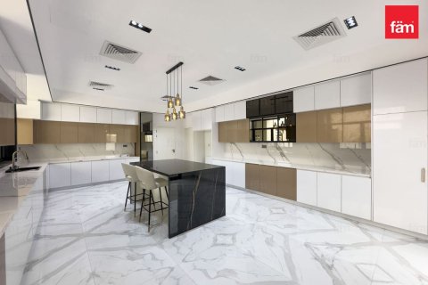 Villa in vendita a Dubai, EAU 6 camere da letto, 844.4 mq. № 689235 - foto 3