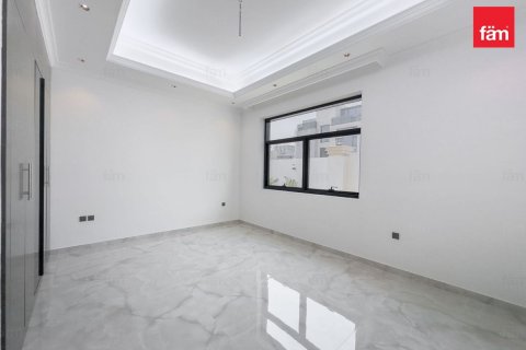Villa in vendita a Dubai, EAU 6 camere da letto, 844.4 mq. № 689235 - foto 17