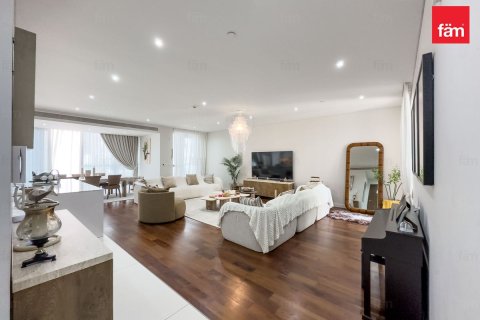 Apartament në Al Wasl, Dubai, Emiratet e Bashkuara Arabe 3 dhoma gjumi, 221.6 m2. № 689232 - Foto 2