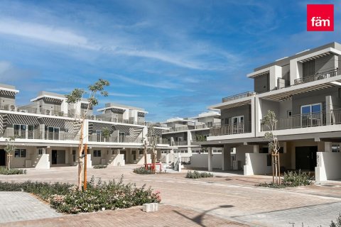 Зняти в оренду таунхаус в Дубай, ОАЕ 4 спальні, 112.2м2, № 689064 - фото 18