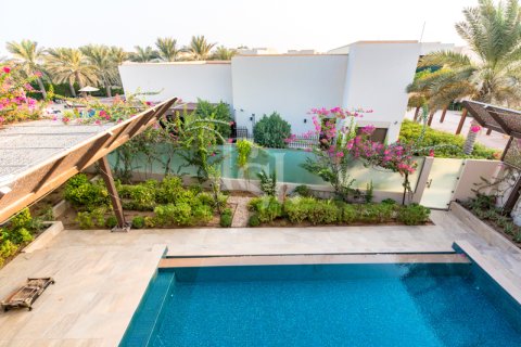 Villa para venda em Saadiyat Island, Abu Dhabi, EAU 7 quartos, 982 m2 № 716264 - foto 3