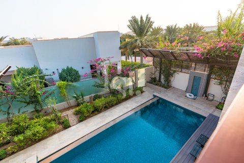 Villa para venda em Saadiyat Island, Abu Dhabi, EAU 7 quartos, 982 m2 № 716264 - foto 2