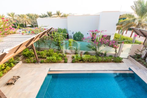 Villa para venda em Saadiyat Island, Abu Dhabi, EAU 7 quartos, 982 m2 № 716264 - foto 1
