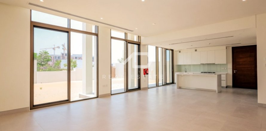 Vila v Abu Dhabi, SAE 4 ložnice, 989.2 m² Č.: 555178