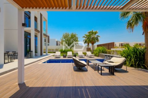 Villa in Abu Dhabi, UAE 5 bedrooms, 618.9 sq.m. № 555169 - photo 19