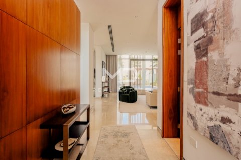 Villa in Abu Dhabi, UAE 5 bedrooms, 618.9 sq.m. № 555169 - photo 28