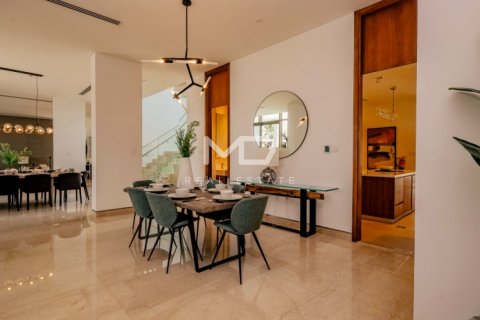 Villa in Abu Dhabi, UAE 5 bedrooms, 618.9 sq.m. № 555169 - photo 42