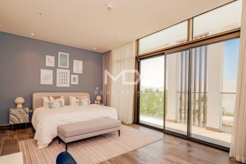 Villa in Abu Dhabi, UAE 5 bedrooms, 618.9 sq.m. № 555169 - photo 61