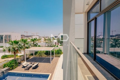 Villa in Abu Dhabi, UAE 5 bedrooms, 618.9 sq.m. № 555169 - photo 3