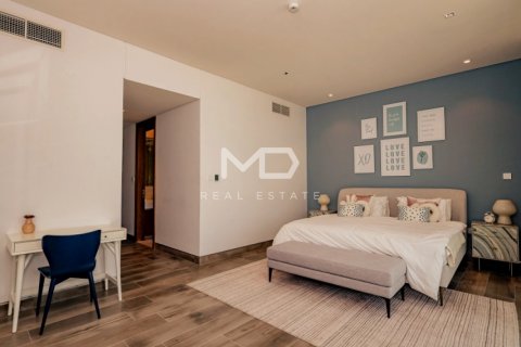 Villa in Abu Dhabi, UAE 5 bedrooms, 618.9 sq.m. № 555169 - photo 62