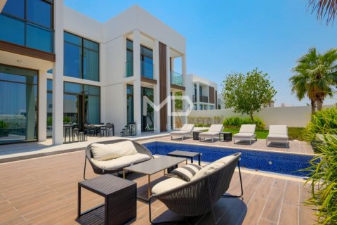 Villa in Abu Dhabi, UAE 5 bedrooms, 618.9 sq.m. № 555169 - photo 20