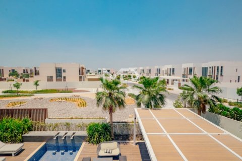Villa in Abu Dhabi, UAE 5 bedrooms, 618.9 sq.m. № 555169 - photo 7