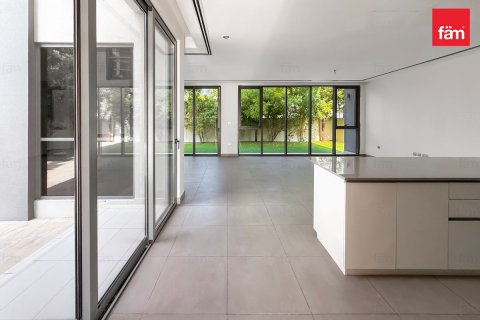 Villa en alquiler en Dubai Hills Estate, Dubai, EAU 4 dormitorios, 570.2 m2 № 655846 - foto 15