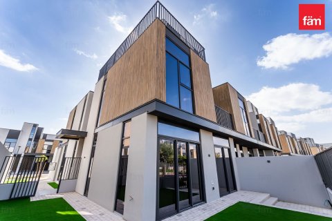 Dubai、UAEにあるタウンハウス 4ベッドルーム、246.8 m2 No655849
