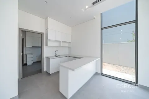 Villa in vendita a Al Furjan, Dubai, EAU 5 camere da letto, 414 mq. № 649748 - foto 5