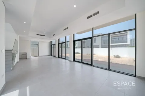 Villa in vendita a Al Furjan, Dubai, EAU 5 camere da letto, 414 mq. № 649748 - foto 4