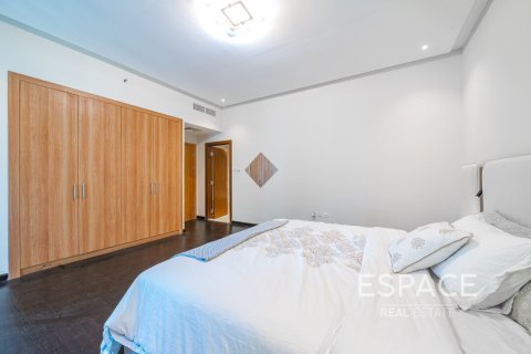 Lägenhet till försäljning i Dubai Marina, Dubai, UAE 2 sovrum, 129 kvm Nr. 649749 - fotografi 12