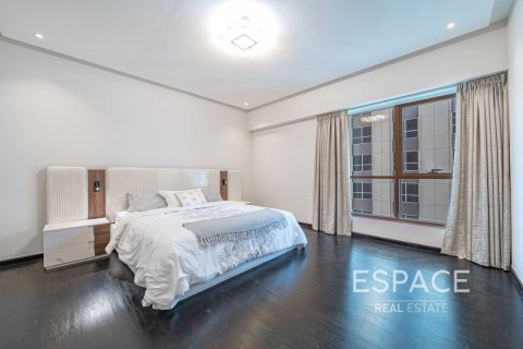 Lägenhet till försäljning i Dubai Marina, Dubai, UAE 2 sovrum, 129 kvm Nr. 649749 - fotografi 10
