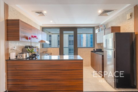 Lägenhet till försäljning i Dubai Marina, Dubai, UAE 2 sovrum, 129 kvm Nr. 649749 - fotografi 7