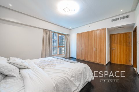 Lägenhet till försäljning i Dubai Marina, Dubai, UAE 2 sovrum, 129 kvm Nr. 649749 - fotografi 11