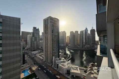 Lägenhet till försäljning i Dubai Marina, Dubai, UAE 1 sovrum, 66 kvm Nr. 649750 - fotografi 1