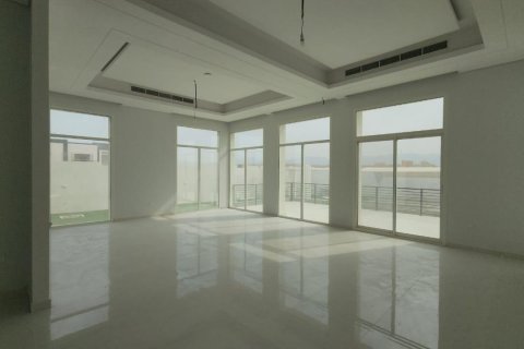 Villa te koop in Al Dhait, Ras Al Khaimah, VAE 4 slaapkamers, 1394 vr.m., nr 656882 - foto 4