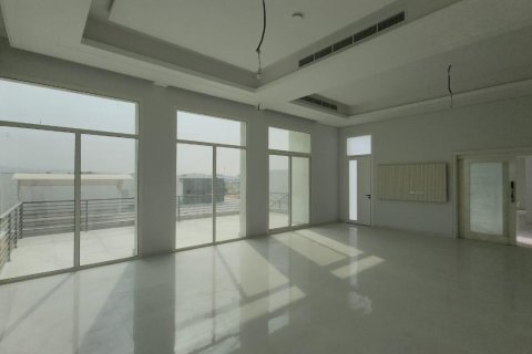 Villa te koop in Al Dhait, Ras Al Khaimah, VAE 4 slaapkamers, 1394 vr.m., nr 656882 - foto 3