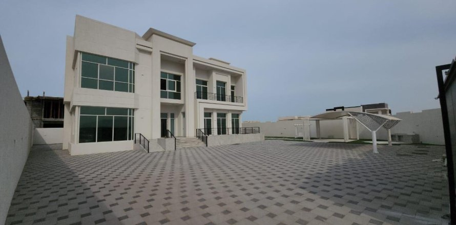 Villa in Al Dhait, Ras Al Khaimah, VAE 4 slaapkamers, 1394 vr.m. nr 656882