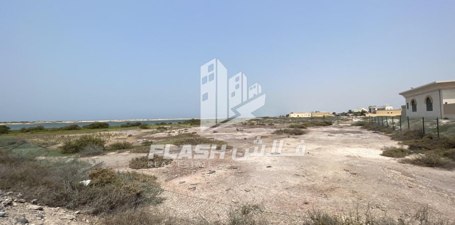 Tontti Shamal Julphar, Ras Al Khaimah, Arabiemiraatit 2972 m2 № 656880