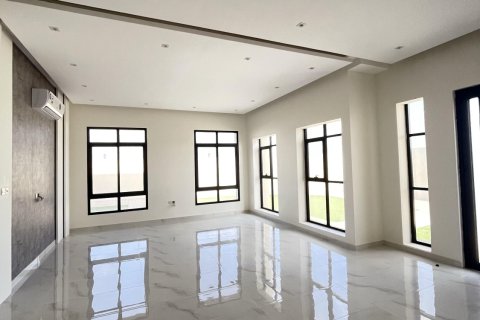 Villa à vendre à  Al Riffa, Ras Al Khaimah, EAU 5 chambres, 929 m2 № 656881 - photo 8