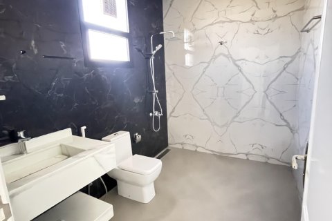 Villa à vendre à  Al Riffa, Ras Al Khaimah, EAU 5 chambres, 929 m2 № 656881 - photo 13