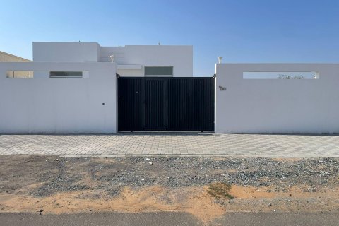 Villa till försäljning i Al Dhait, Ras Al Khaimah, UAE 3 sovrum, 900 kvm Nr. 656879 - fotografi 2