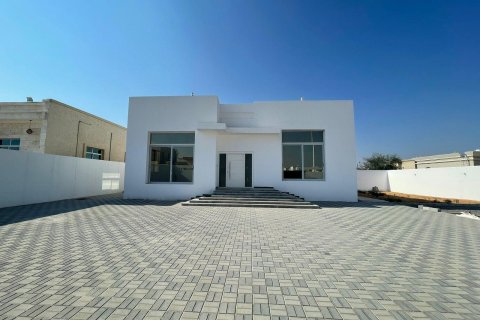Villa till försäljning i Al Dhait, Ras Al Khaimah, UAE 3 sovrum, 900 kvm Nr. 656879 - fotografi 3