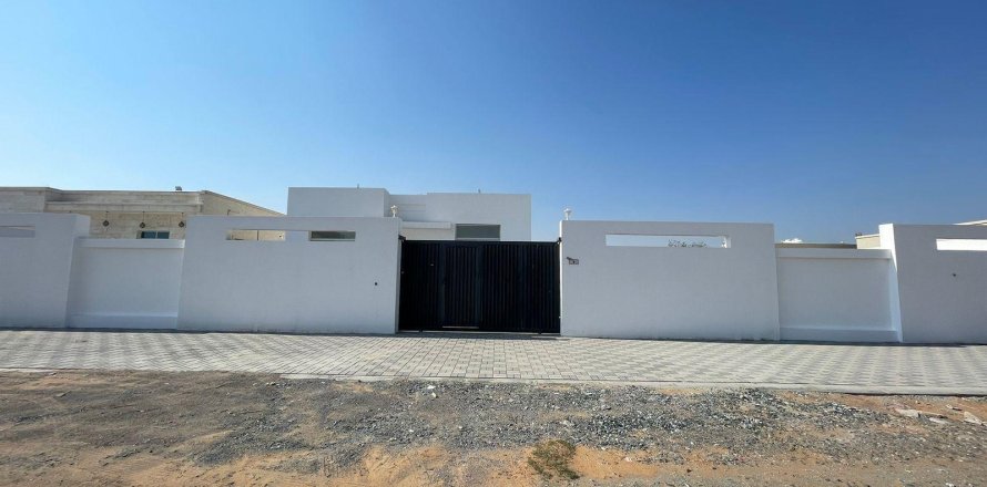 Villa i Al Dhait, Ras Al Khaimah, UAE 3 sovrum, 900 kvm Nr. 656879