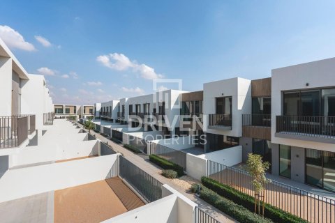 Apartment in The Valley, Dubai, UAE 4 bedrooms, 273 sq.m. № 684063 - photo 15