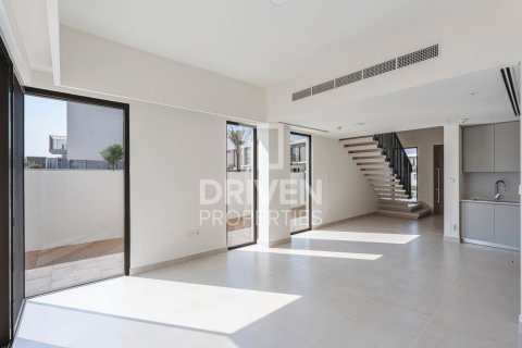 Apartment in The Valley, Dubai, UAE 4 bedrooms, 273 sq.m. № 684063 - photo 3