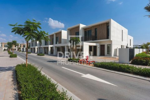 Apartment in The Valley, Dubai, UAE 4 bedrooms, 273 sq.m. № 684063 - photo 20