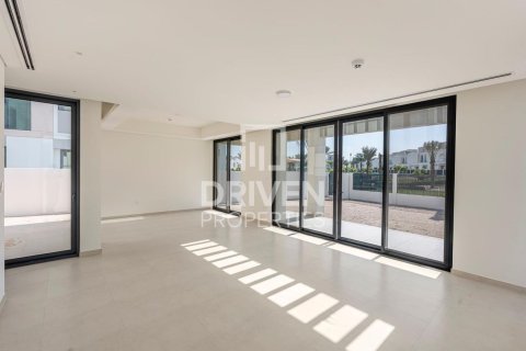 Villa en alquiler en Arabian Ranches 3, Dubai, EAU 4 dormitorios, 521 m2 № 684076 - foto 3