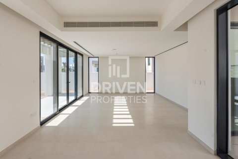 Villa en alquiler en Arabian Ranches 3, Dubai, EAU 4 dormitorios, 521 m2 № 684076 - foto 5