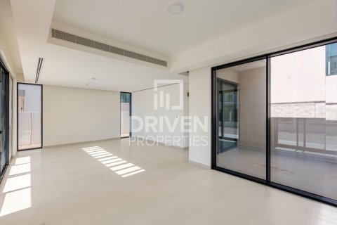 Villa en alquiler en Arabian Ranches 3, Dubai, EAU 4 dormitorios, 521 m2 № 684076 - foto 4