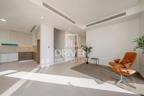 Villa in Dubai South (Dubai World Central), Dubai, UAE 4 bedrooms, 357 sq.m. № 684078 - photo 4