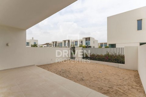 Városi lakóépület itt: The Valley, Dubai, EAE, 3 hálószoba, 184 m², azonosító: 684062 - fénykép 15